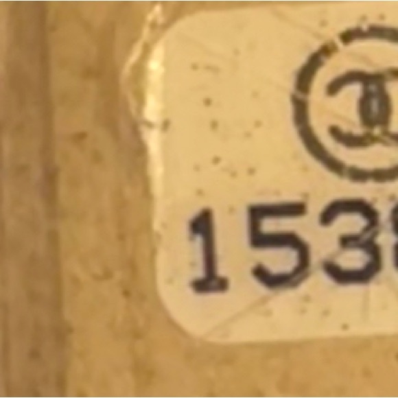 Chanel Maxi Chain-Around Flap - Picture 4 of 4